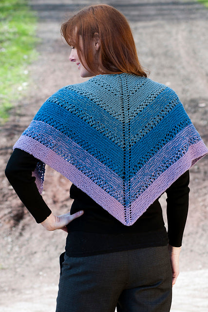 A FREE Cascade 220 Fingering Pattern - Color Shift Shawl (PDF)