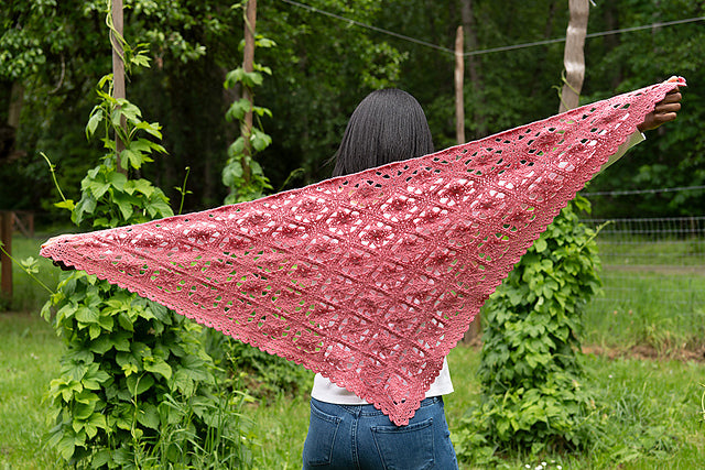 A FREE Cascade 220 Fingering Pattern - Rose Tiles Shawl (PDF)