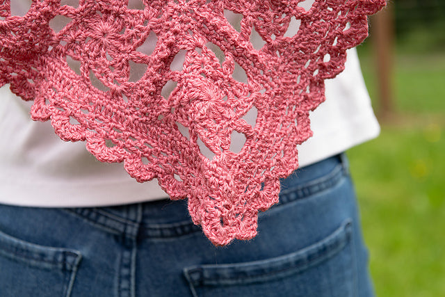 A FREE Cascade 220 Fingering Pattern - Rose Tiles Shawl (PDF)