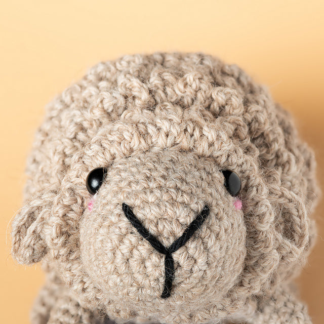 A FREE Cascade Woolpaka Pattern - Cassie Cascade Sheep (PDF)