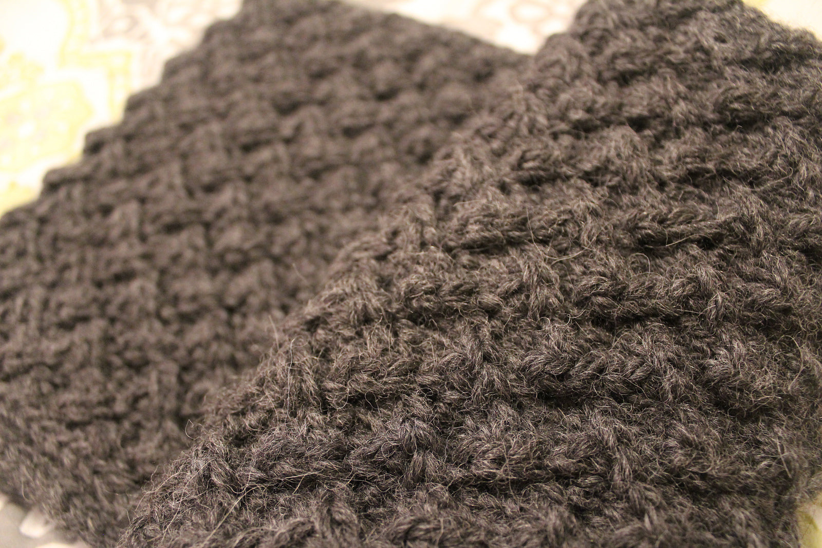 A Juniper Moon Farm Herriot Great Pattern - Etch Wide Scarf/Wrap (PDF)