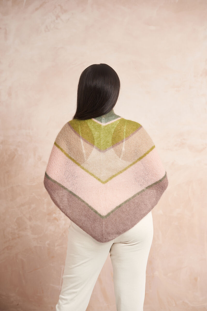 Rowan Magazine #71 - ORDERS THAT INCLUDE THIS BOOK SHIP FREE W/IN THE CONTIGUOUS US (Copy)