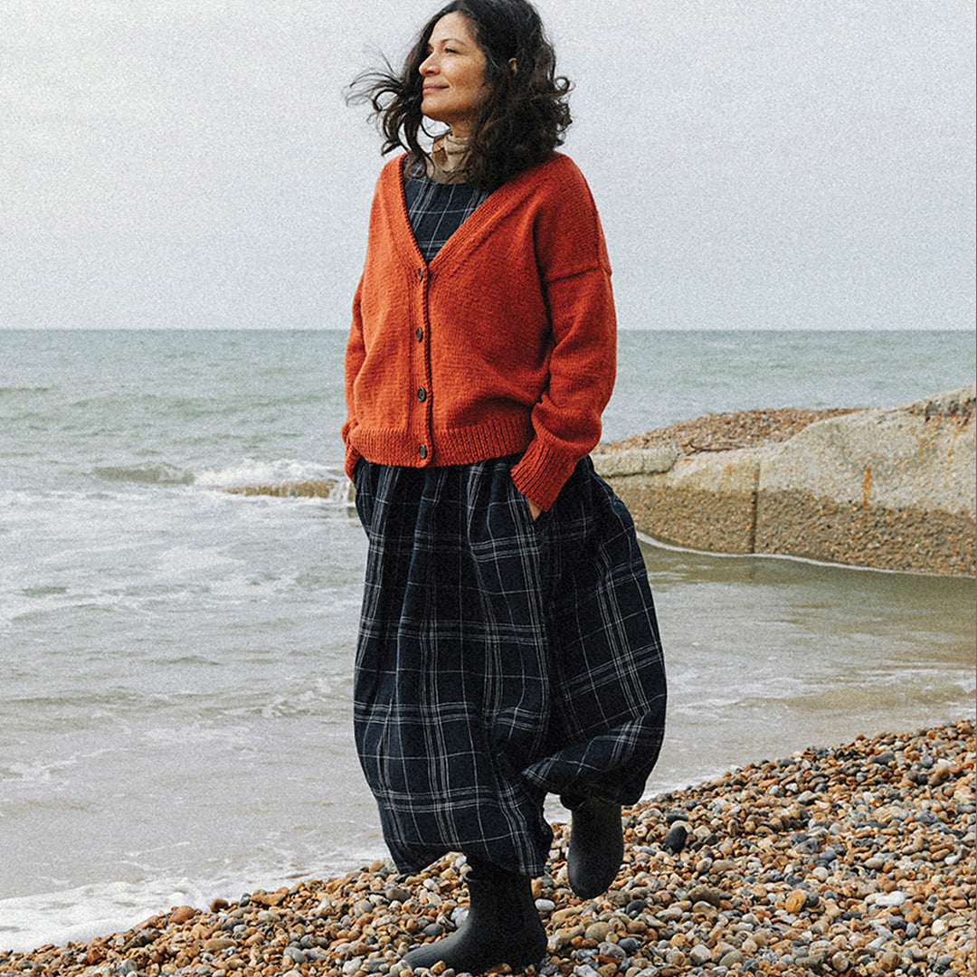 A Rowan Pebble Island Pattern - Fox Bay Cardigan (PDF)