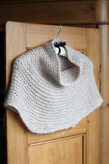 A Churchmouse Yarns and Teas Pattern - Shoulder Cozy (PDF)