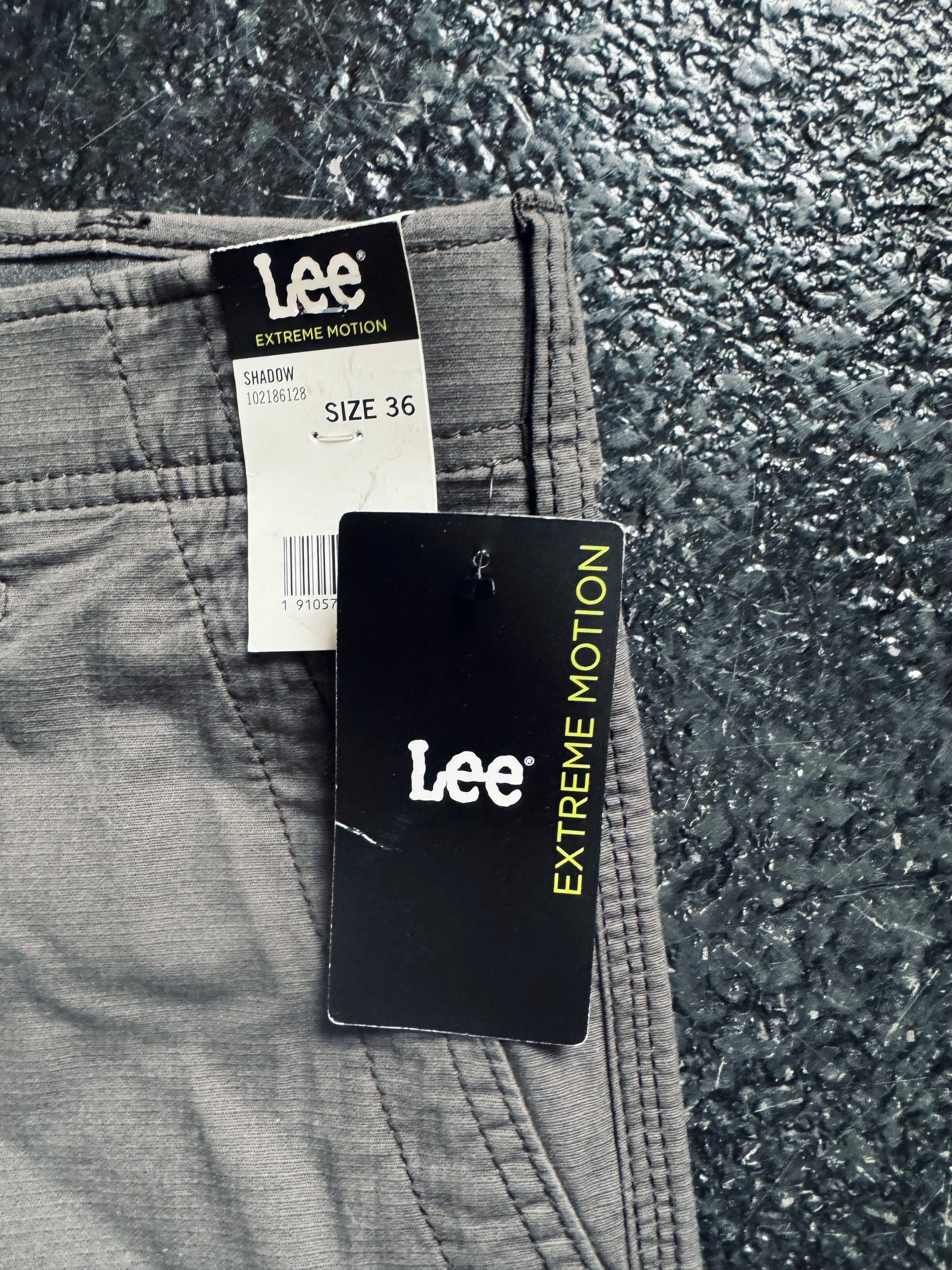 NWT Lee Men's Extreme Motion Swope Cargo Short, Size 36