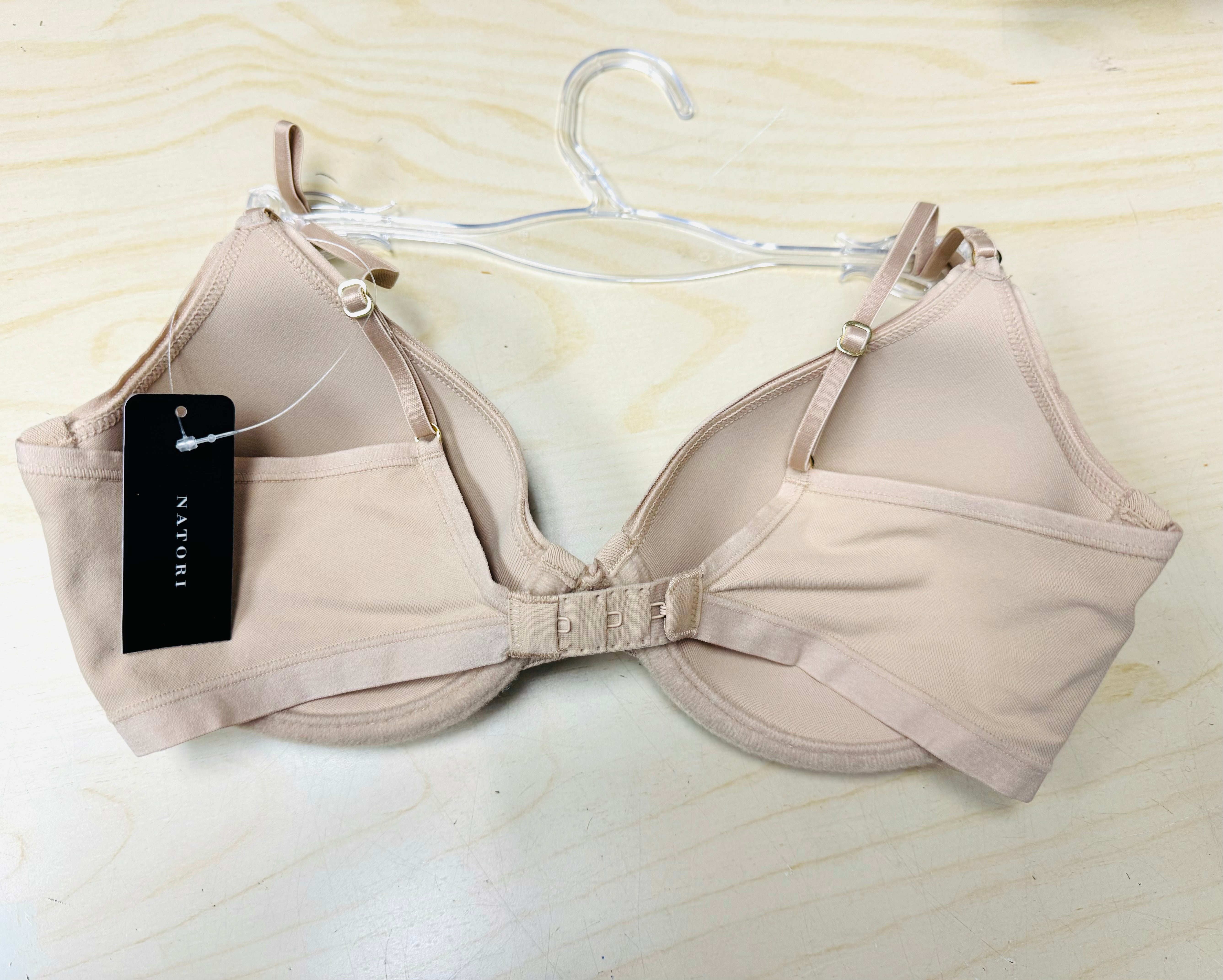 NWT, Natori Women's Understated Contour 34B, Style 132025