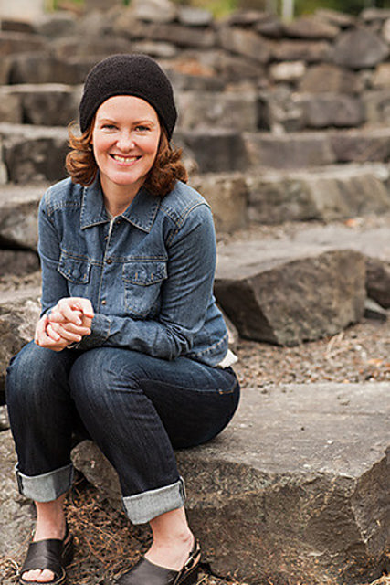 A Churchmouse Yarns and Teas Pattern - Flora’s Cap (PDF)