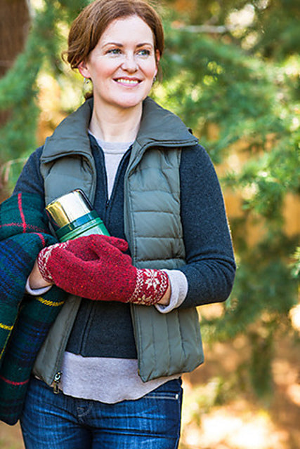 A Churchmouse Yarns and Teas Pattern - Colorwork Cuffs (PDF)