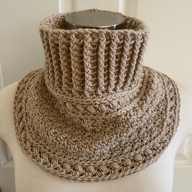 A FREE Yarn Citizen Crochet Pattern - Gansey Bay Cowl (PDF)
