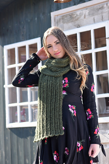 FREE PATTERN W/ A PURCHASE OF Moonshine Bulky Yarn - Hjordis (PRINT COPY)