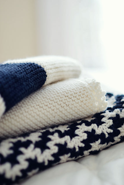 A Churchmouse Yarns and Teas Crochet Pattern - Vintage Crocheted Blanket (PDF)