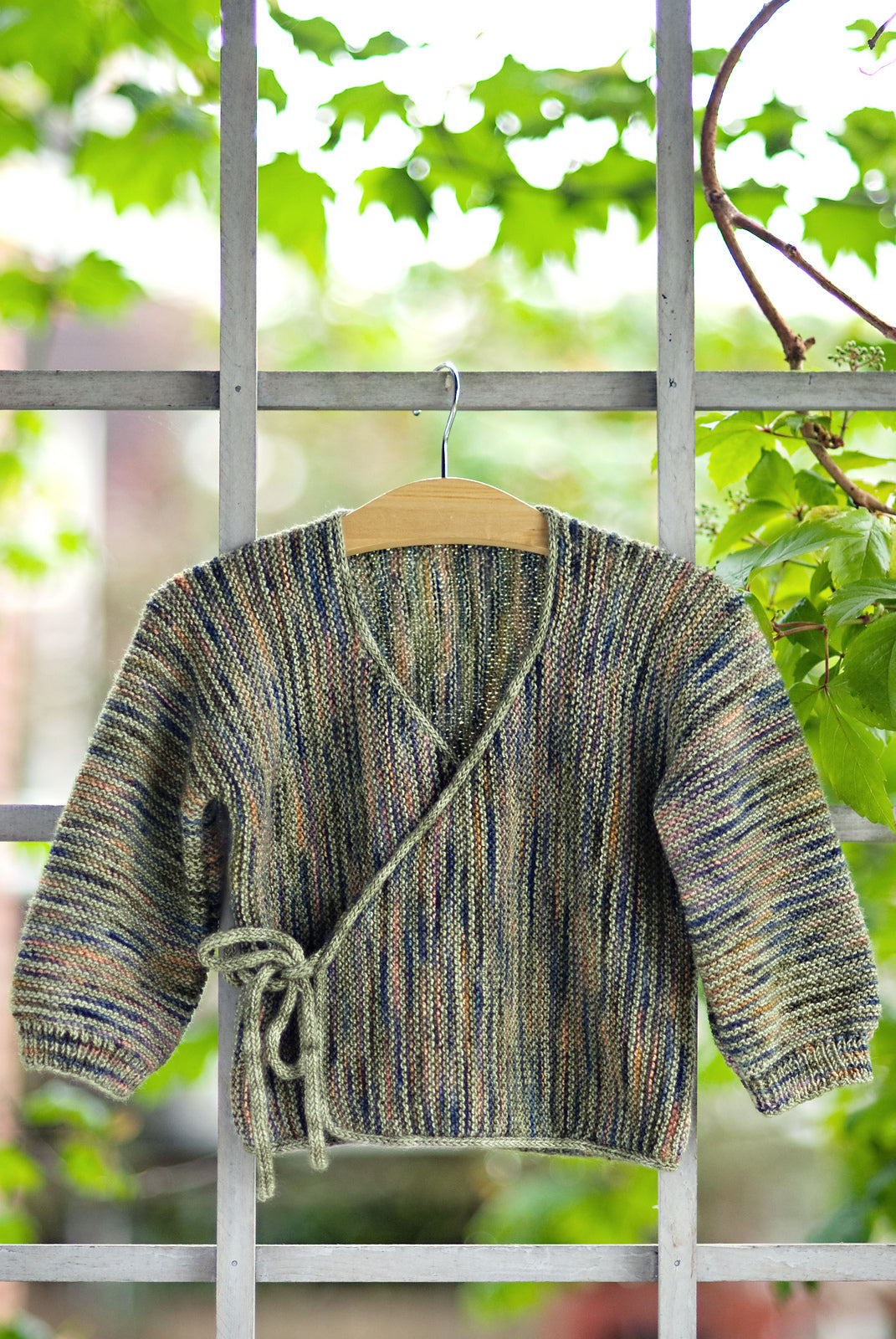 A Churchmouse Yarns and Teas Pattern - Baby Wrap Sweater (PDF)