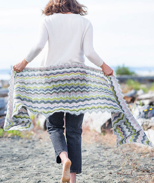 A Churchmouse Yarns and Teas Crochet Pattern - Vintage Crocheted Wrap and Scarf (PDF)