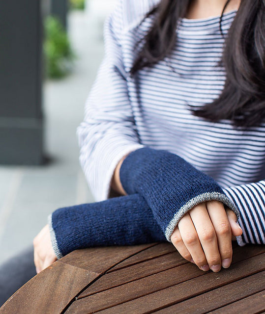 A Churchmouse Yarns and Teas Pattern - Reversible Arm Warmers (PDF)