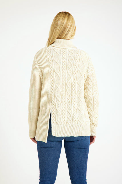 A FREE PATTERN W/ PURCHASES of Llama Mia - Audrey (PRINT COPY)