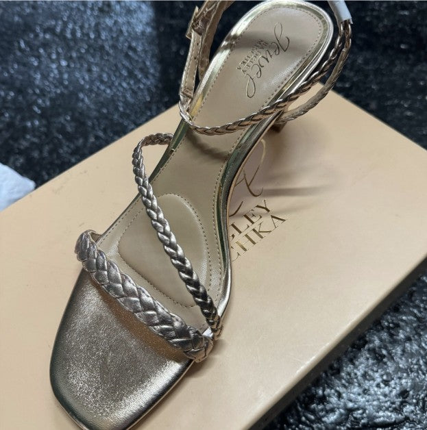 Jewel Badgley Mischka Helia Delicate Braided Sandal New w/ Box Size 8