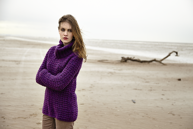 A FREE Rowan Brushed Fleece Pattern - Lune (PDF)