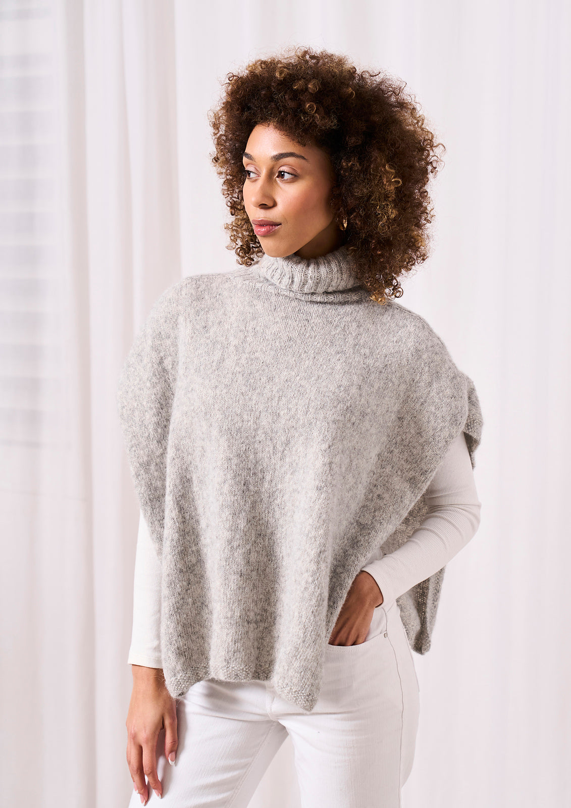 A Rowan Mode Alpaca Cotton Pattern - Lana Poncho (PDF)