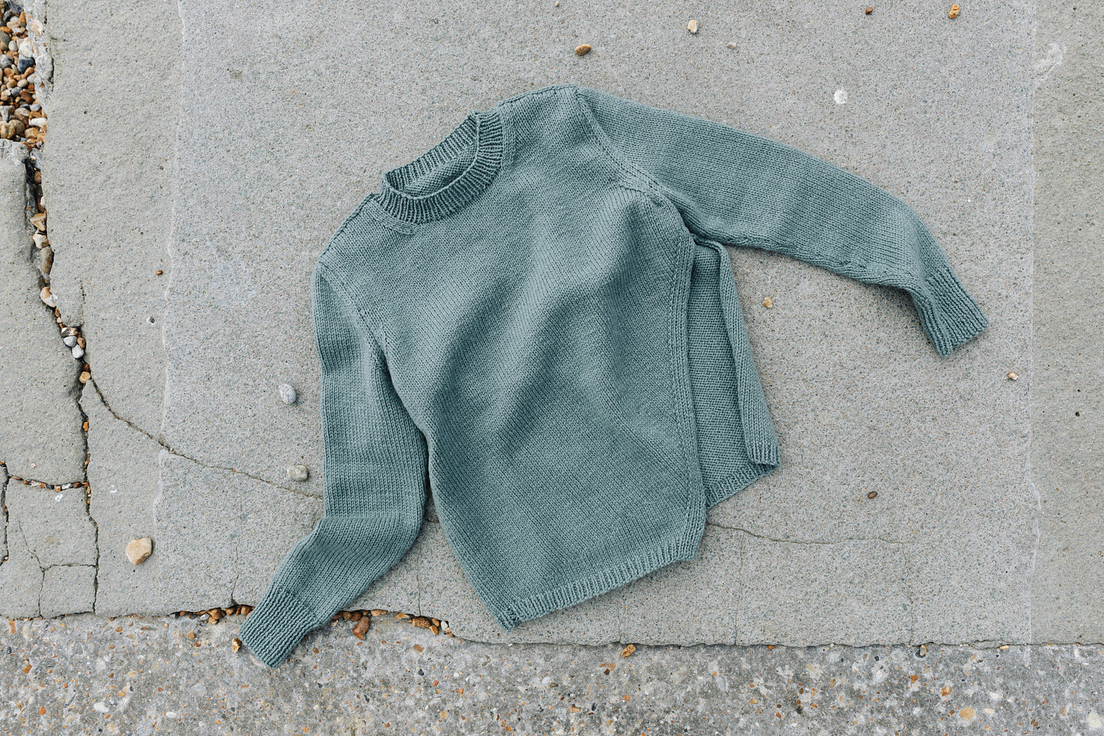 A Rowan Pebble Island Pattern - Minnow Pullover (PDF)