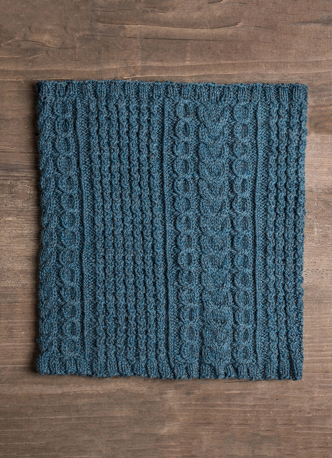 A FREE Blue Sky Fibers Woolstok Worsted Pattern - Chardon Cowl (PDF)