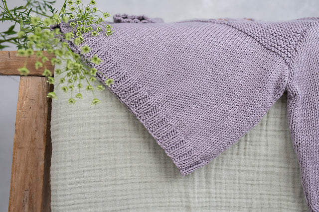 A Rowan Summerlite DK Pattern -  Plunk (PDF)