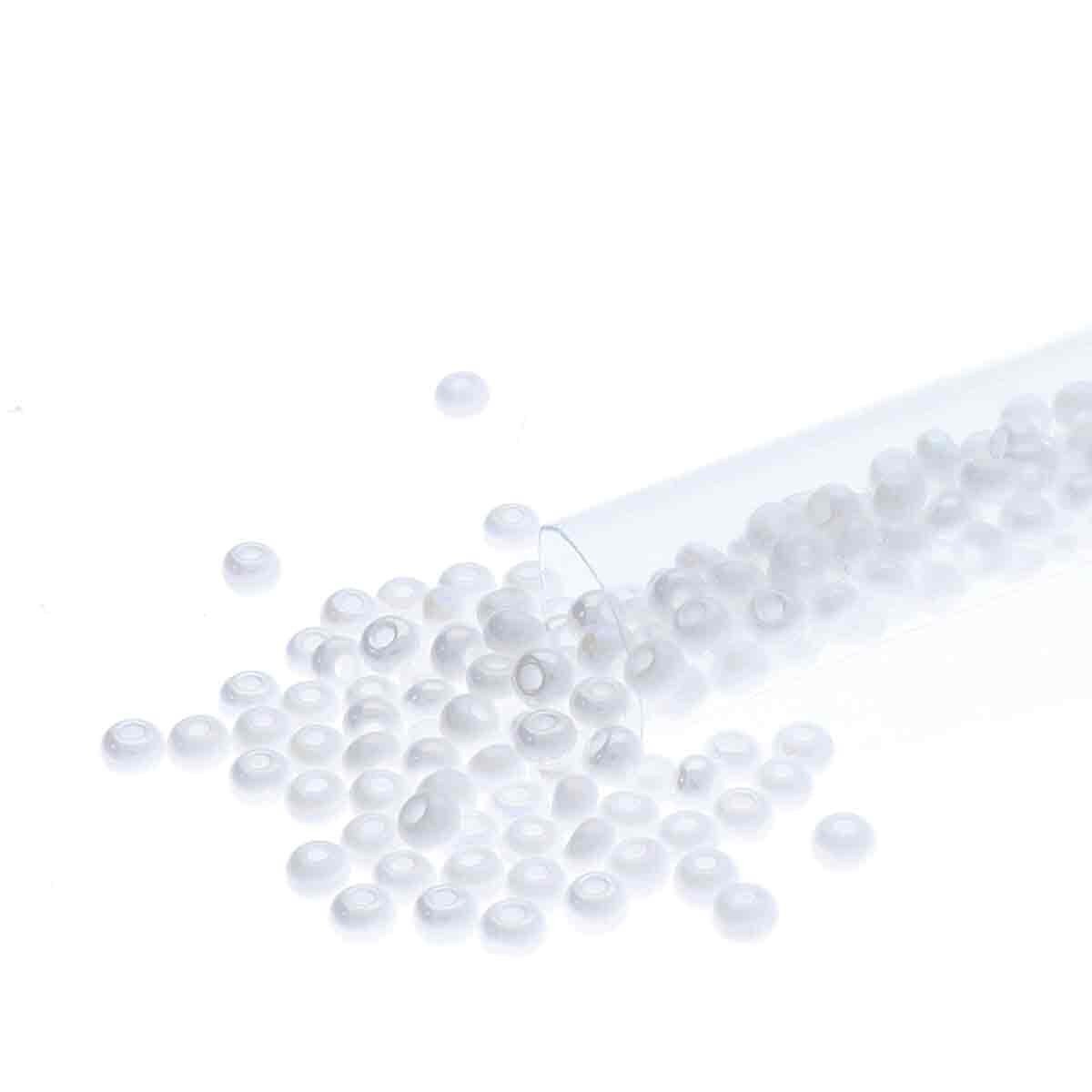 8/0 Czech Seed Beads - Chalkwhite Iris (Color #46205) 22 Gram Tube