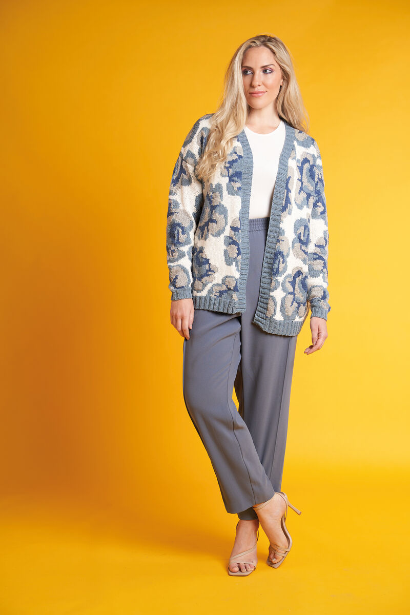 Rowan Magazine #71 - ORDERS THAT INCLUDE THIS BOOK SHIP FREE W/IN THE CONTIGUOUS US (Copy)