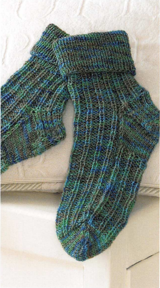 An Araucania Pattern - Design 6 Socks (PDF)