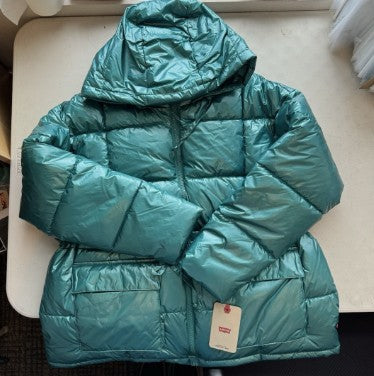 NWT Levi's Women's Megan Hooded Quilted Puffer Jacket Size: XL