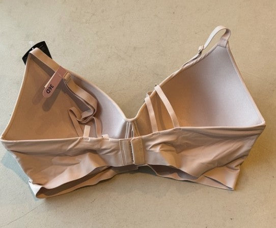 NWT Maidenform Women's Invisible Support Underwire Bra T-Shirt Bra Size: 36D