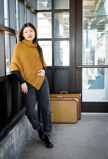A Churchmouse Yarns and Teas Pattern - Seamless Poncho (PDF)