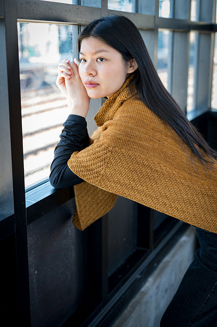 A Churchmouse Yarns and Teas Pattern - Seamless Poncho (PDF)