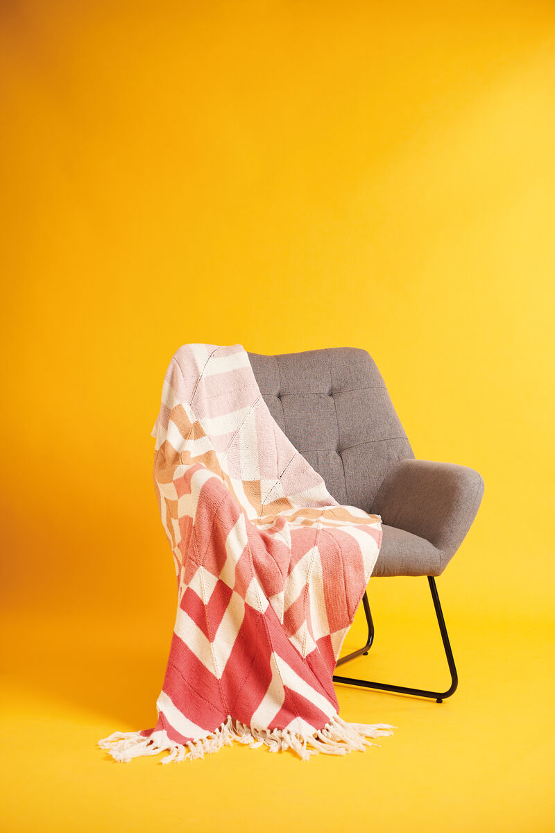 Rowan Magazine #71 - ORDERS THAT INCLUDE THIS BOOK SHIP FREE W/IN THE CONTIGUOUS US (Copy)