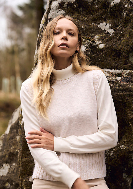 A Rowan Alpaca Soft DK Pattern - Victoria (PDF)