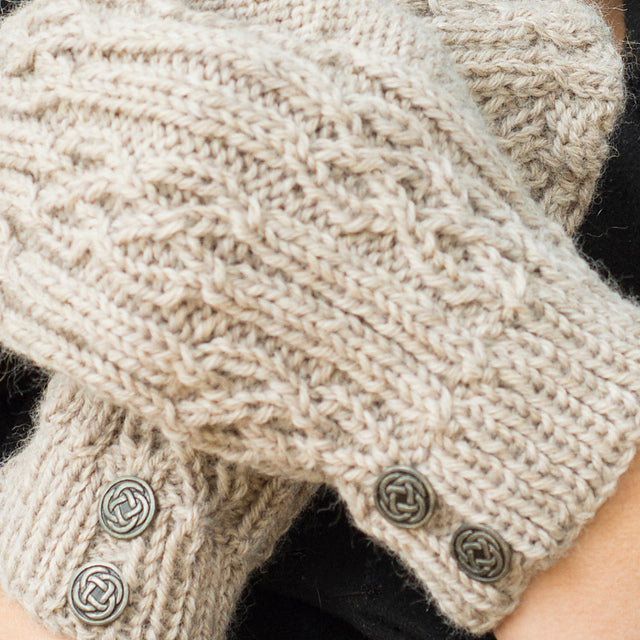 A FREE Cascade 220 Pattern - Celtic Cable and Rib Beanie & Mittens (PDF)