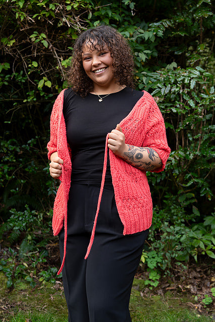 A FREE Cascade 220 Superwash Pattern - Textured Raglan Top (PDF)
