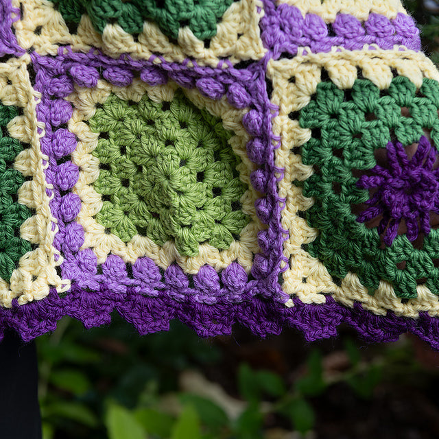 A FREE Cascade 220 Pattern - Floral Frenzy Wrap (PDF)