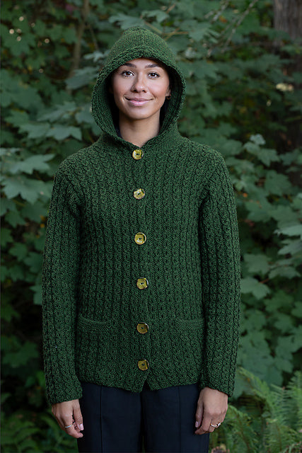 A FREE Cascade 220 Pattern - Maggie Hoodie (PDF)