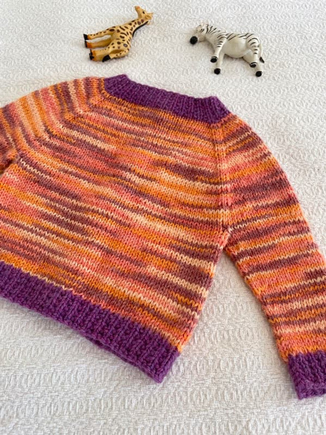 A FREE Berroco Vintage Baby Handpaint Pattern - Wren (PDF)