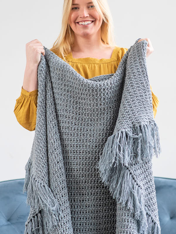 A Berroco Remix Chunky and Remix Light Pattern - Amorie Blanket (PDF)