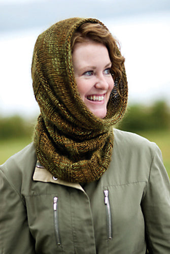 A Churchmouse Yarns and Teas Pattern - Annabella’s Cowl (PDF)