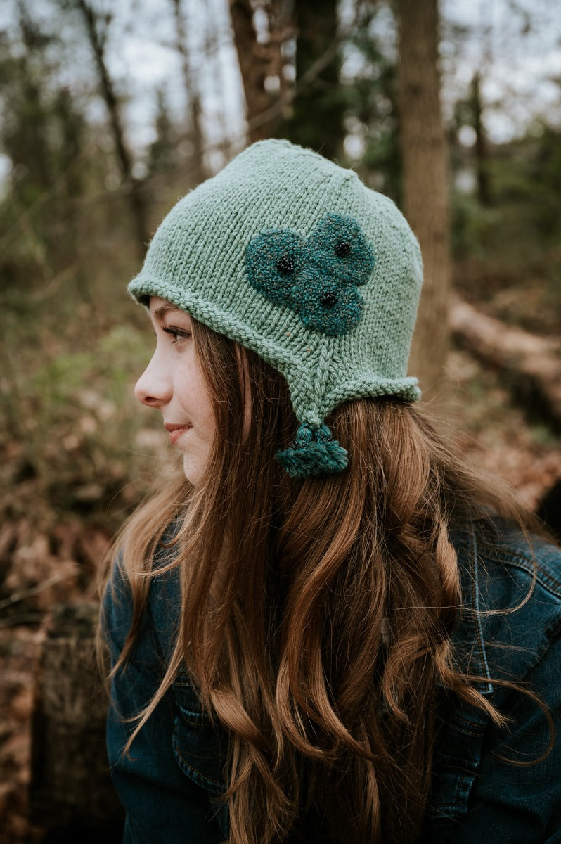 A Juniper Moon Farm Santa Cruz Pattern - Arabesque Cloche and Gloves (PDF)