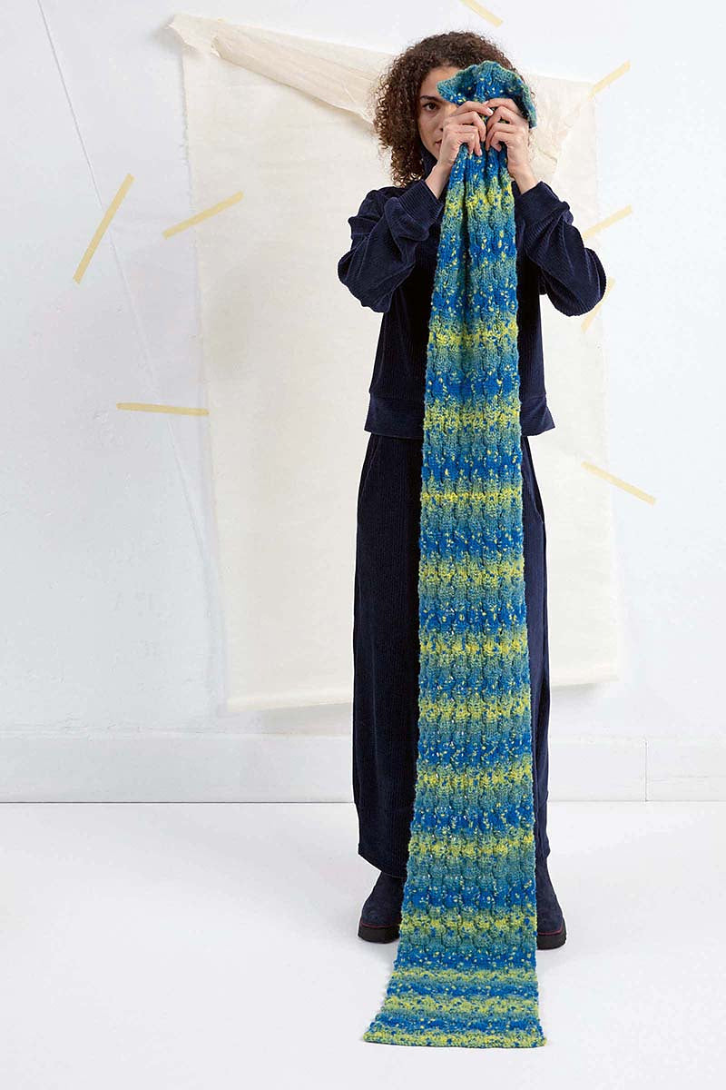 A Long Scarf (PDF) - Free with Purchases of 6 or more Skeins of Bergen