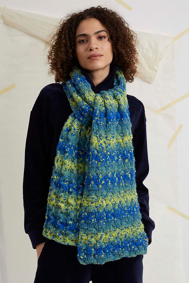 A Long Scarf (PDF) - Free with Purchases of 6 or more Skeins of Bergen