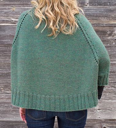 A Juniper Moon Farm Herriot Great Pattern - Bonny Raglan Poncho (PDF)