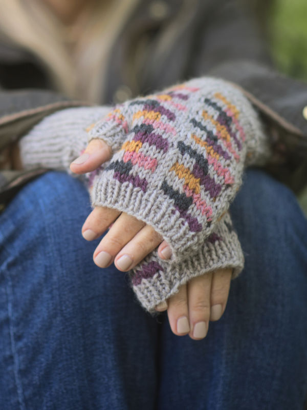 A Berroco Lanas Pattern - Branbury Hat and Mitts (PDF)