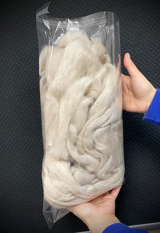 Fibre-Isle Luxury Buff Roving - 2 Ounce Bags