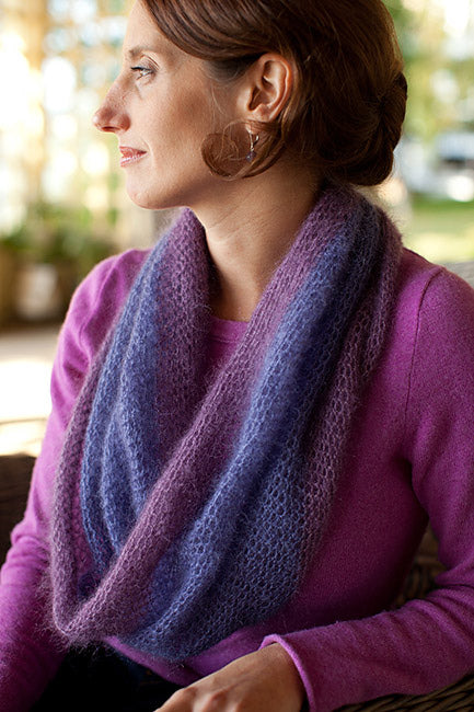 A Churchmouse Yarns and Teas Pattern - Crocheted Moebius Cowl (PDF)