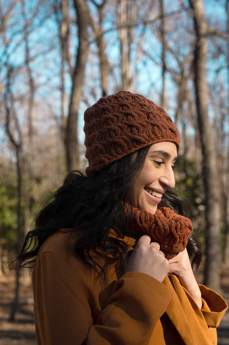 A Juniper Moon Patagonia Organic Merino Pattern - Dubloons Hat and Cowl (PDF)