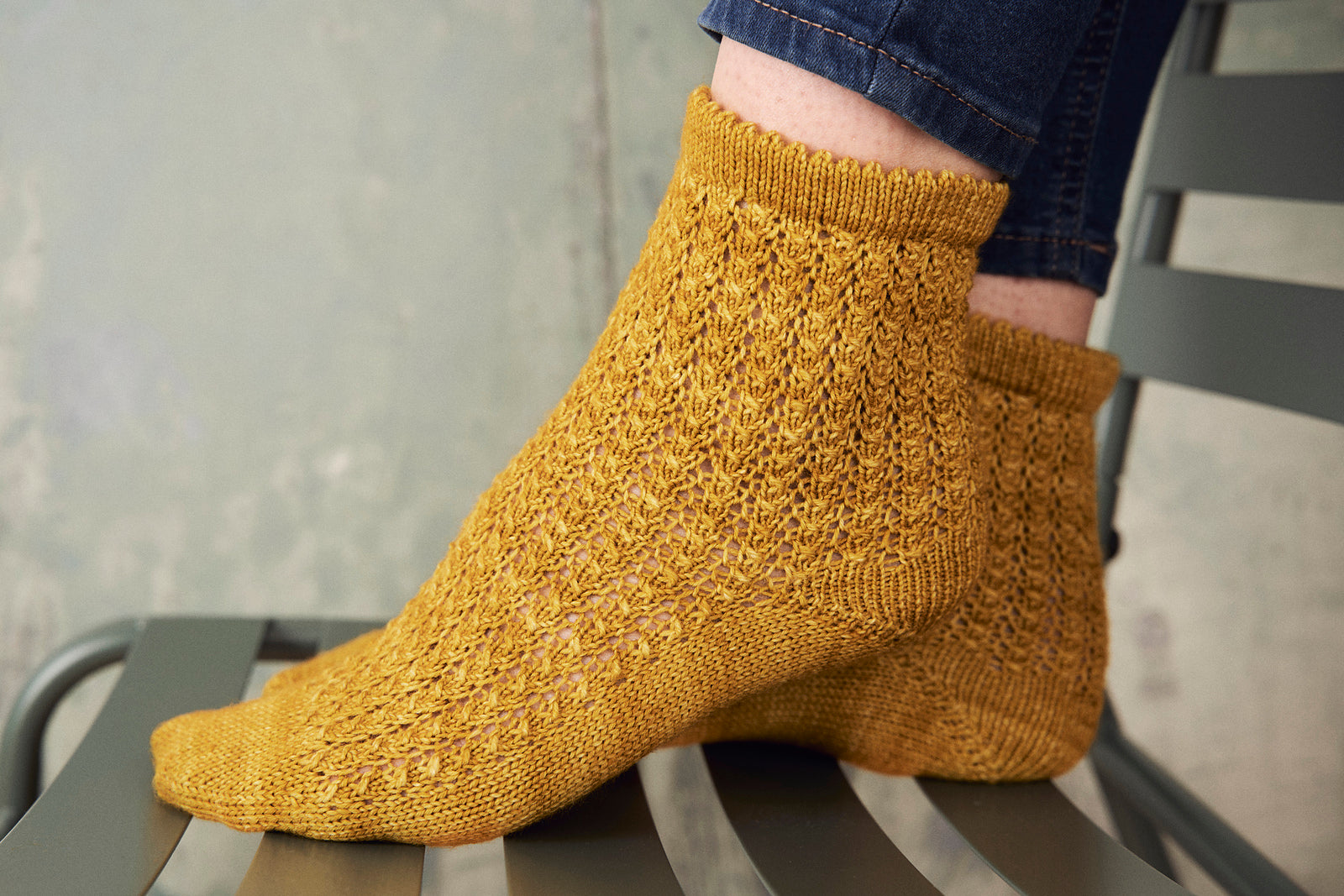 Malabrigo Book 21 - Socks: Ultimate Collection - ORDERS THAT INCLUDE THIS BOOK SHIP FREE IN CONTIGUOUS USA